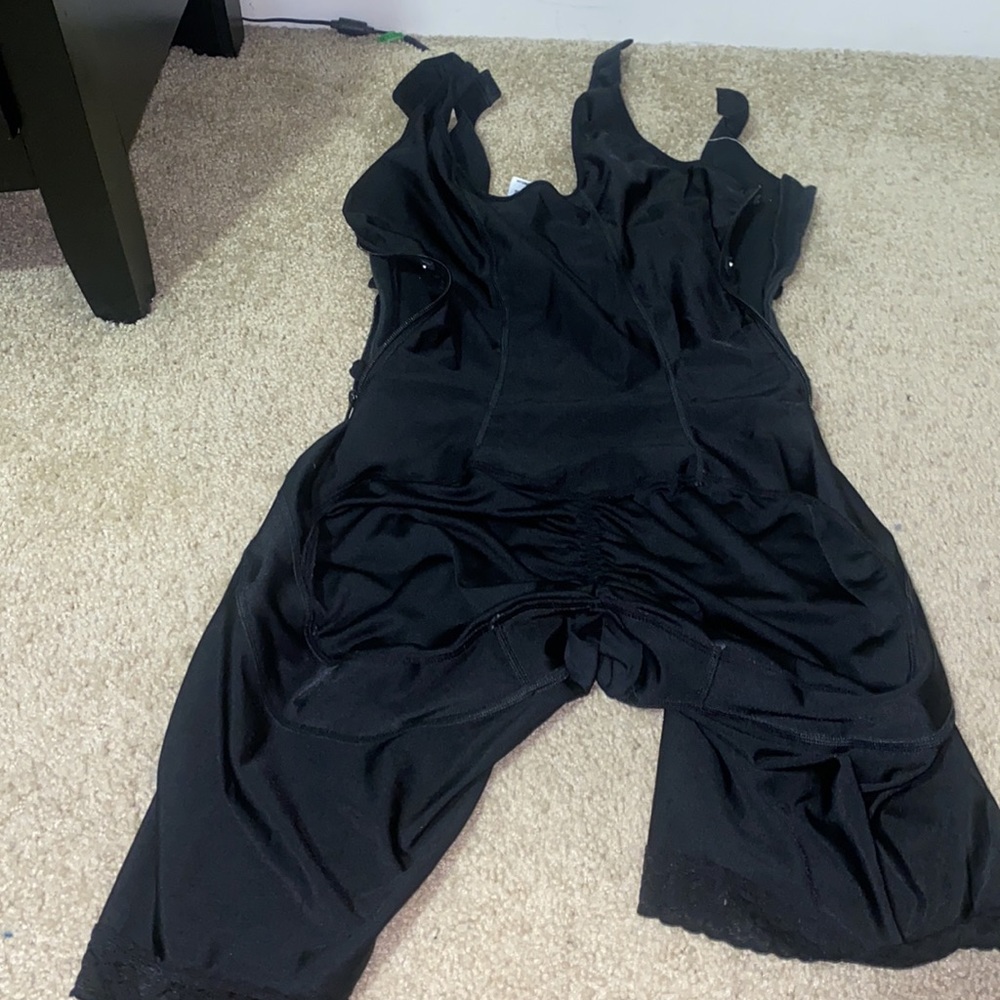 Faja - Picture 3 of 3